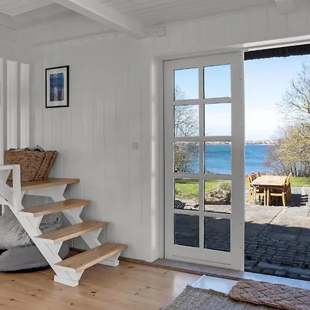 Casa vacanze Lovely In With Wifi Stege
